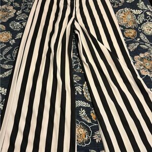 Chic Striped Wide-Leg Pants